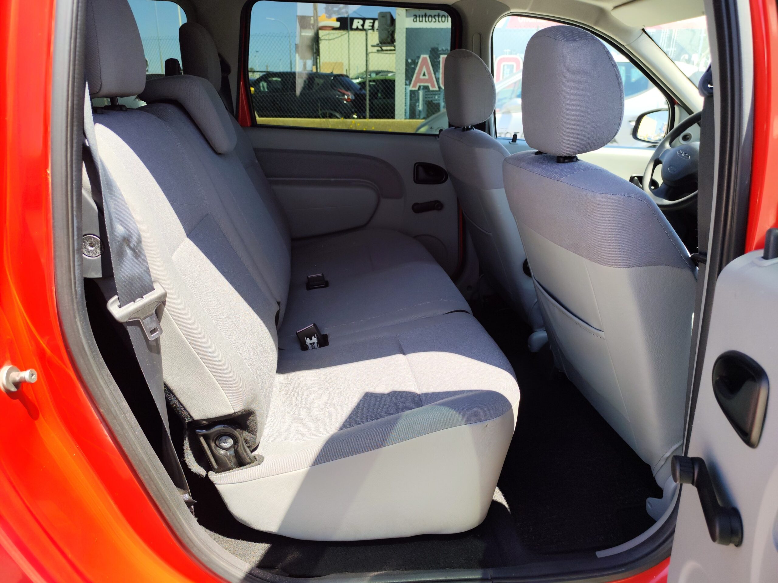 DACIA LOGAN 1.4 GASOLINE 75 CV AÑO 2009 139000 KM MANUAL