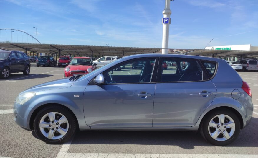 KIA CEED 1.6 DIESEL 115 CV 2007 175000 KM MANUAL