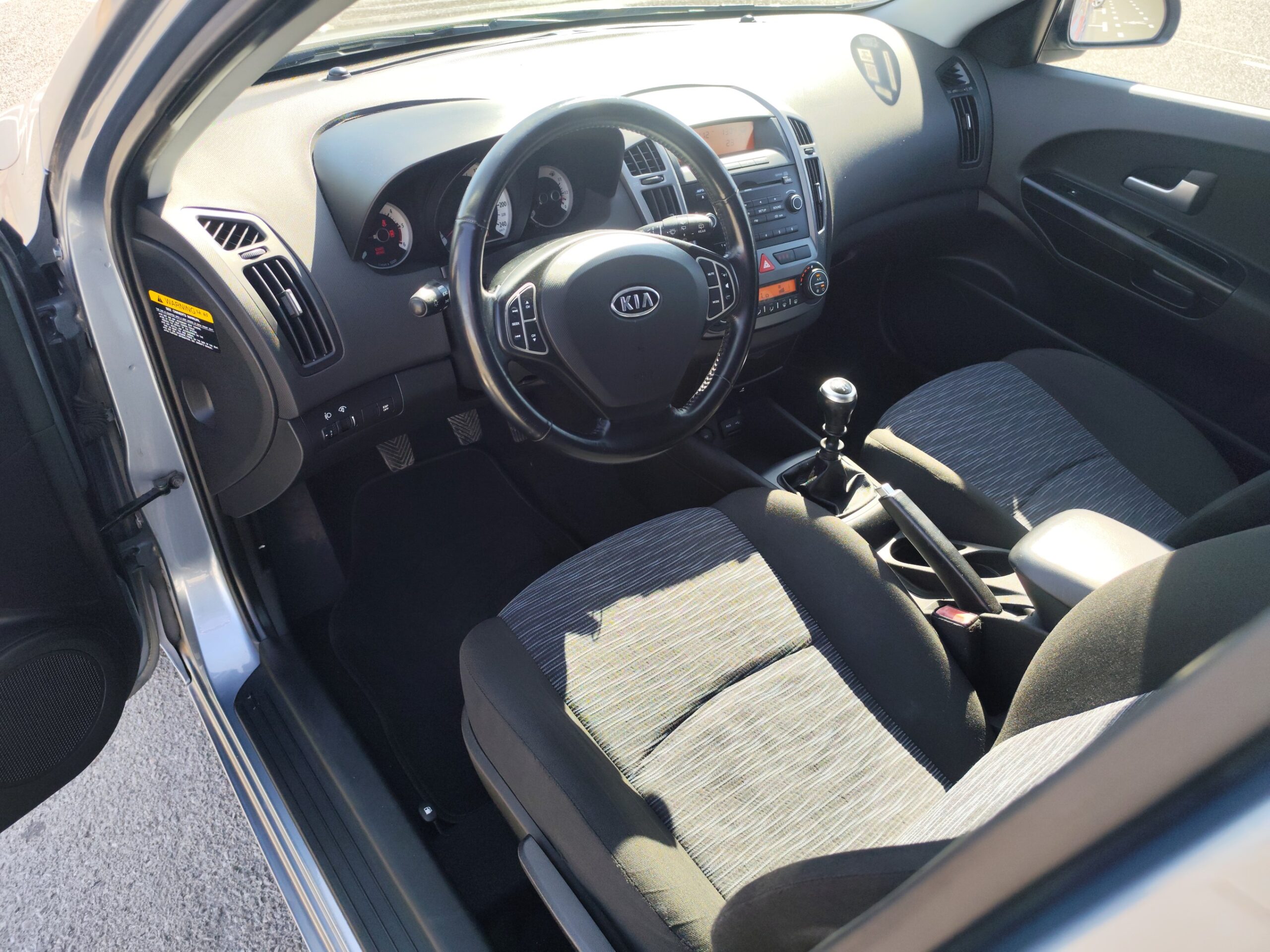 KIA CEED 1.6 DIESEL 115 CV 2007 175.000 KM MANUAL