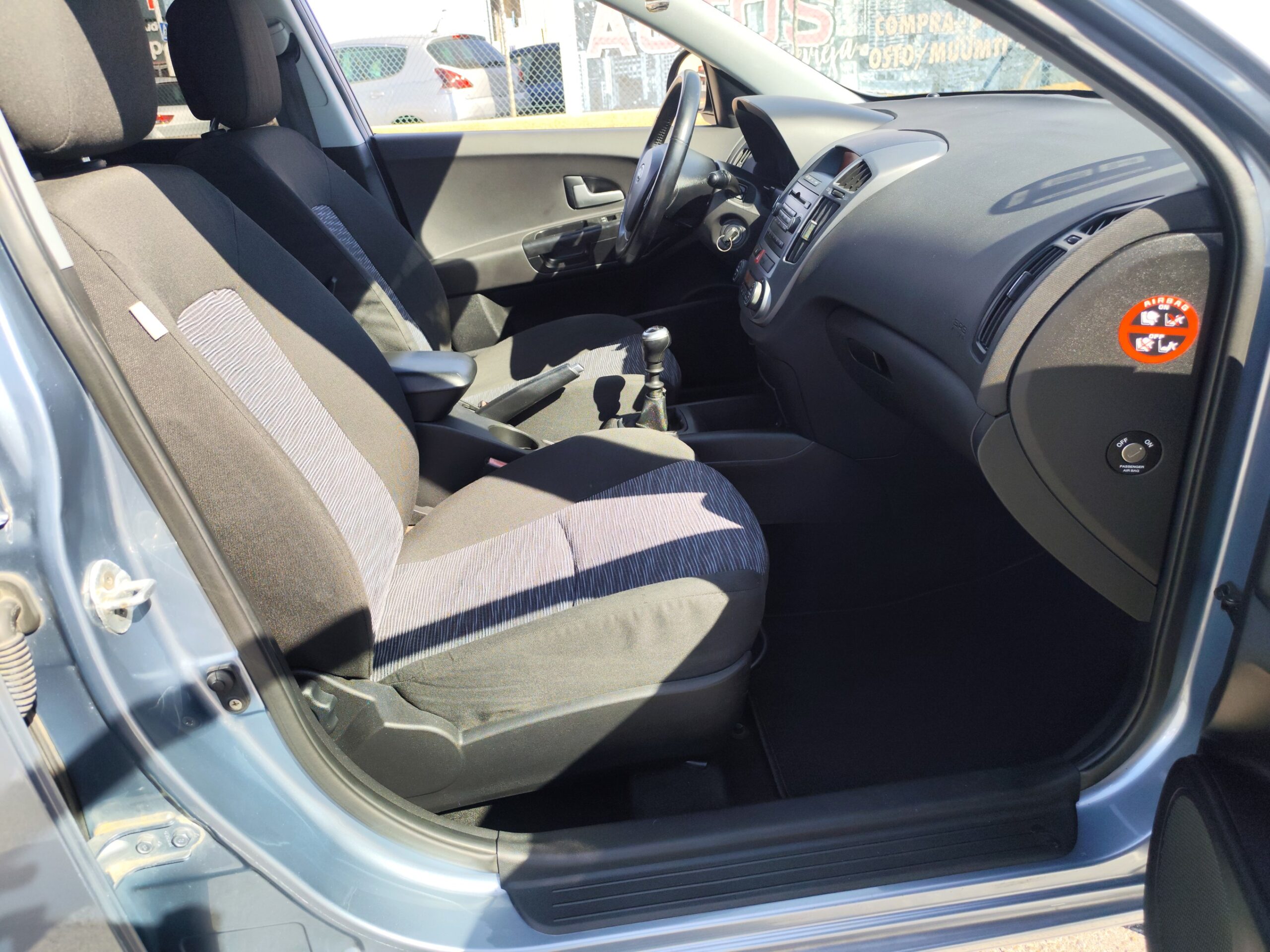 KIA CEED 1.6 DIESEL 115 CV 2007 175.000 KM MANUAL