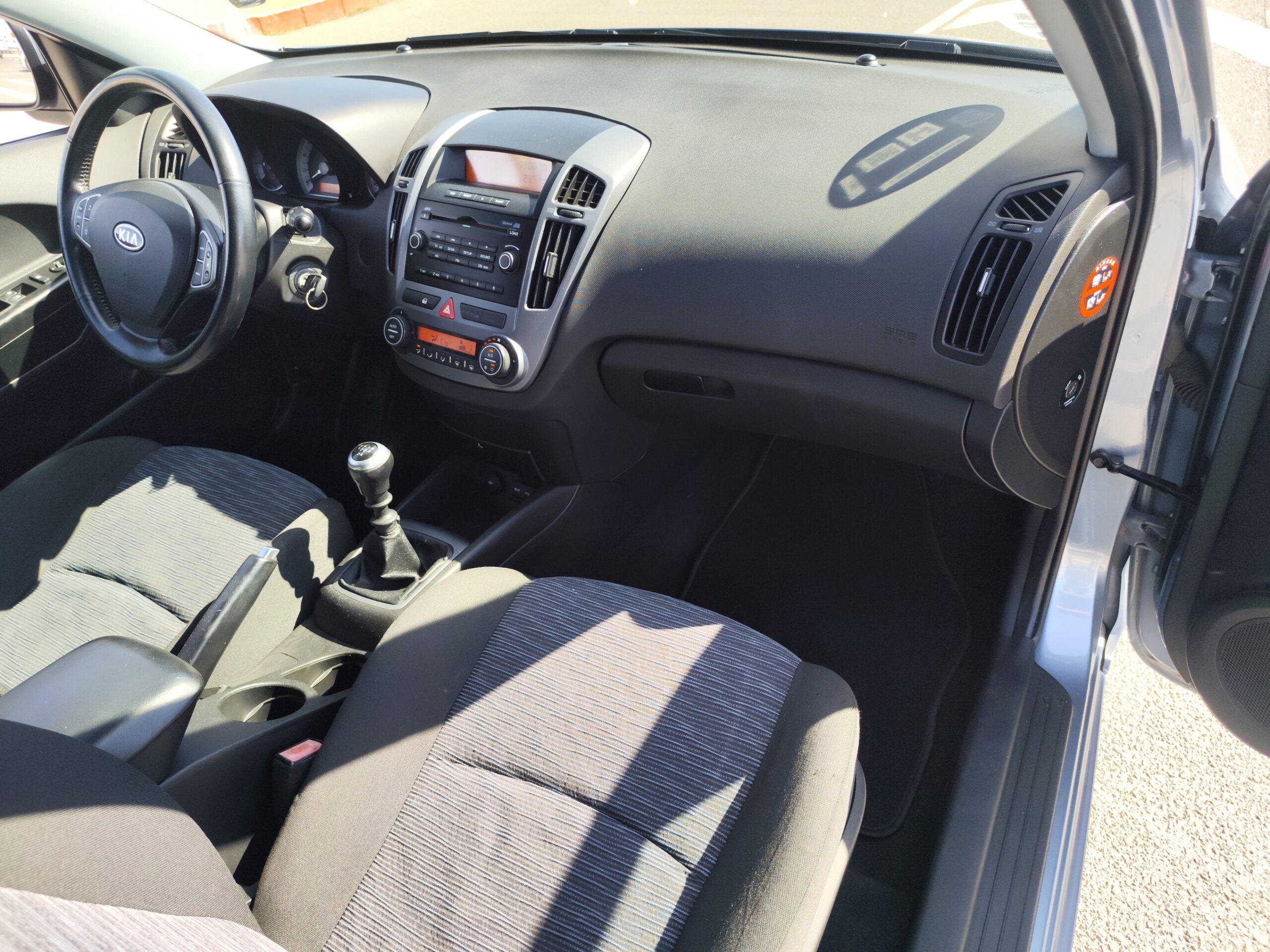 KIA CEED 1.6 DIESEL 115 CV 2007 175.000 KM MANUAL