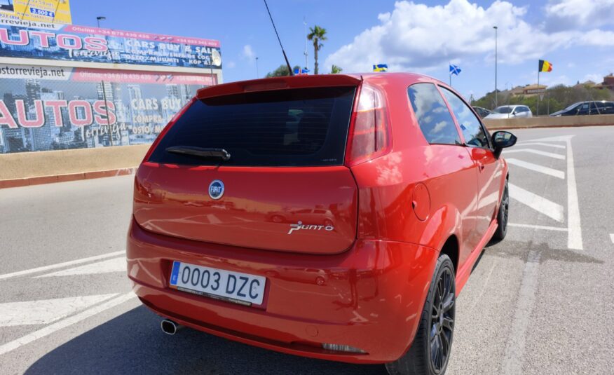 FIAT PUNTO 1.4 GASOLINA 95 CV 2006 1370.00 KM MANUAL