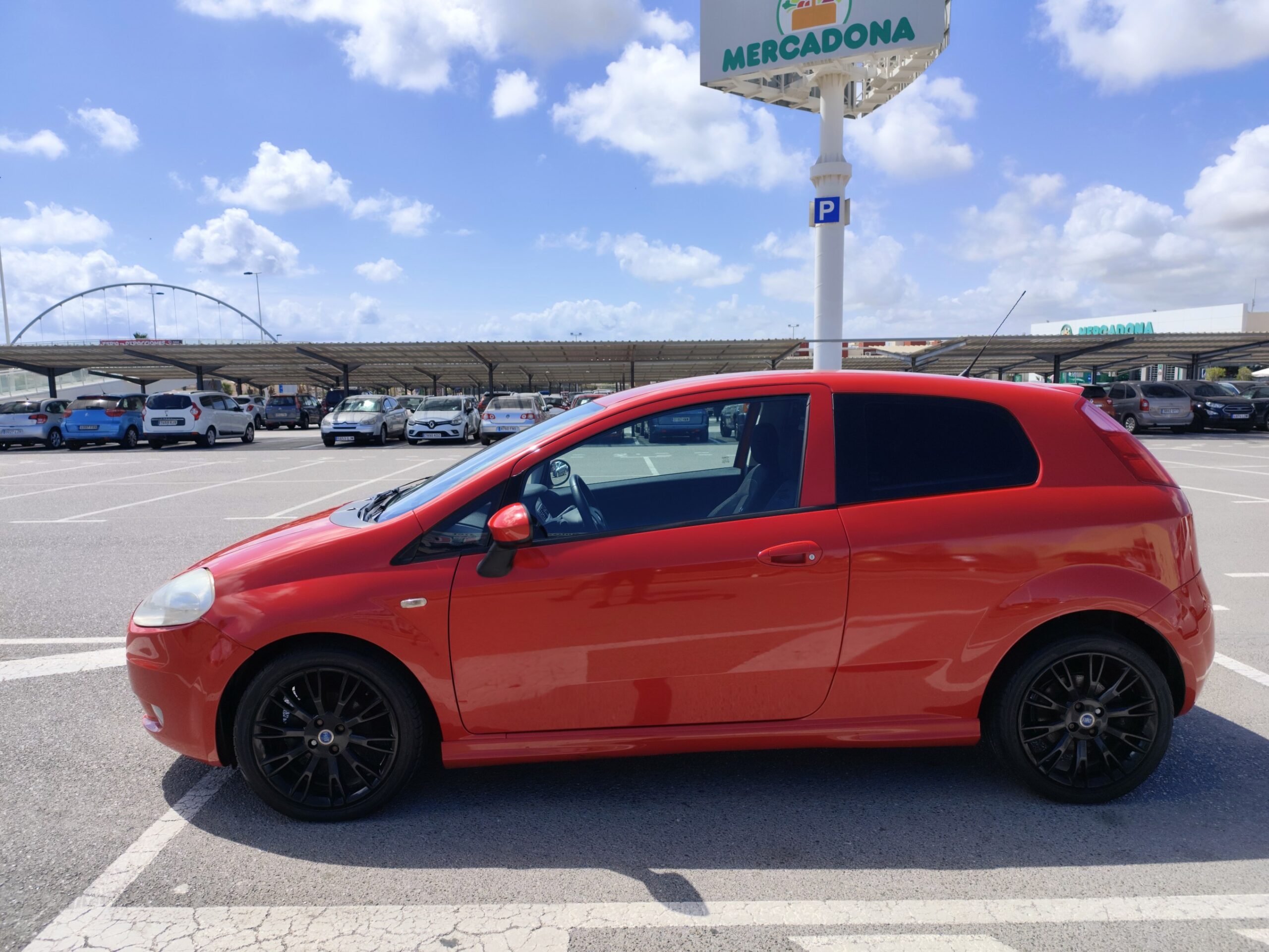 FIAT PUNTO 1.4 GASOLINA 95 CV 2006 1370.00 KM MANUAL