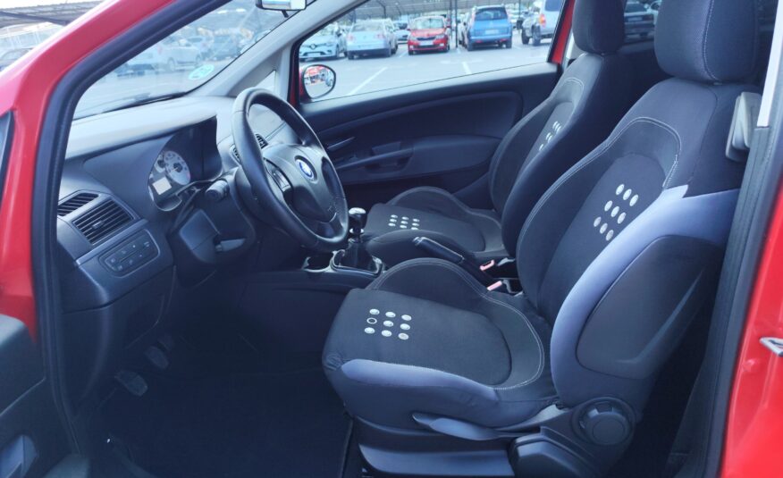 FIAT PUNTO 1.4 GASOLINA 95 CV 2006 1370.00 KM MANUAL