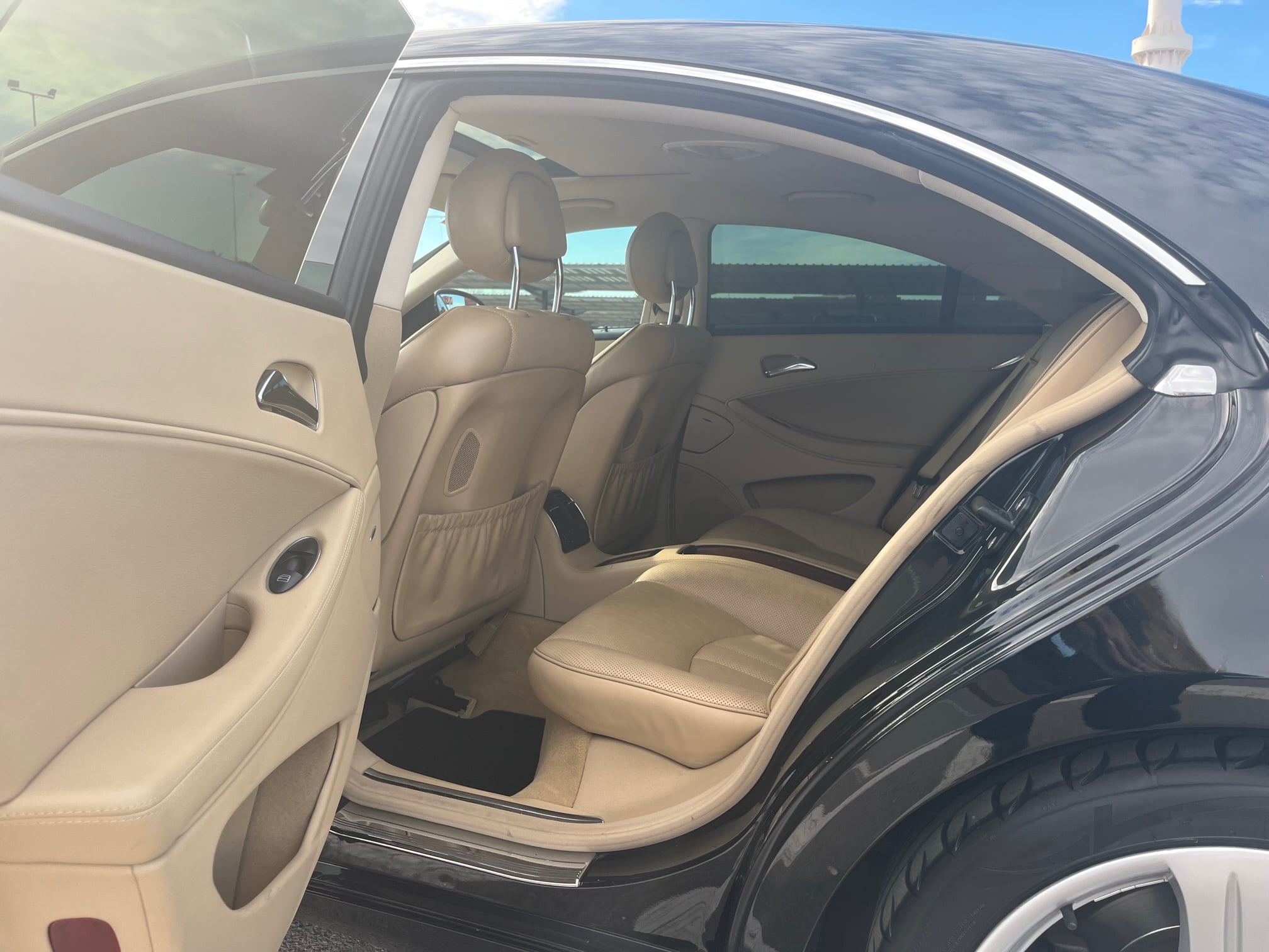 MERCEDES-BENZ CLS-500 5.0 GASOLINA 305 CV 2005 185000 KM AUTOMATICO