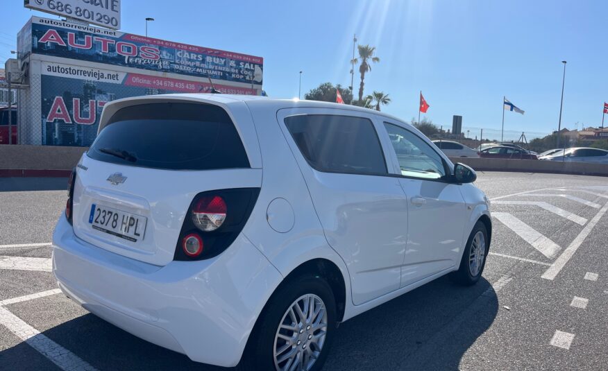 CHEVROLET AVEO 1.4 GASOLINA 100 CV 2013 135000 KM AUTOMATICO