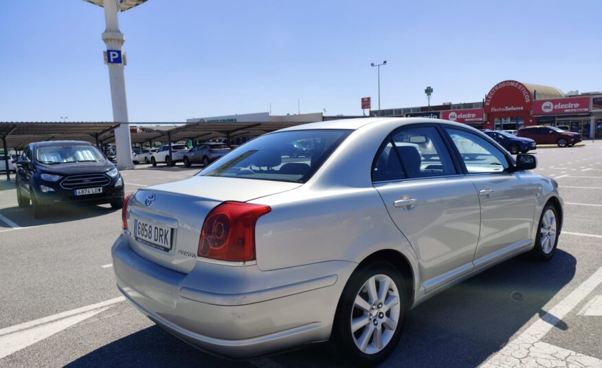 TOYOTA AVENSIS 1.8 GASOLINA 129 CV 2005 182000 KM MANUAL