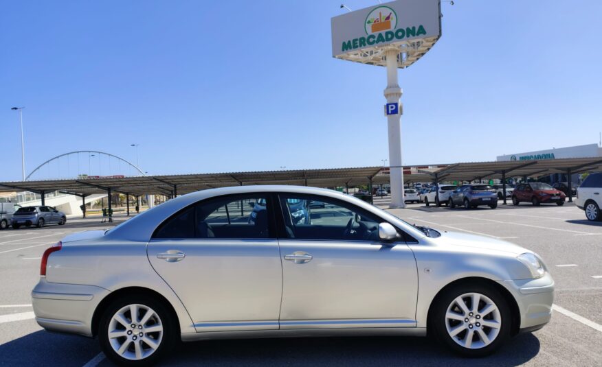 TOYOTA AVENSIS 1.8 GASOLINA 129 CV 2005 182000 KM MANUAL