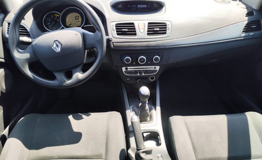 RENAULT MEGANE 1.5 DIESEL 106 CV 2011 279000 KM MANUAL