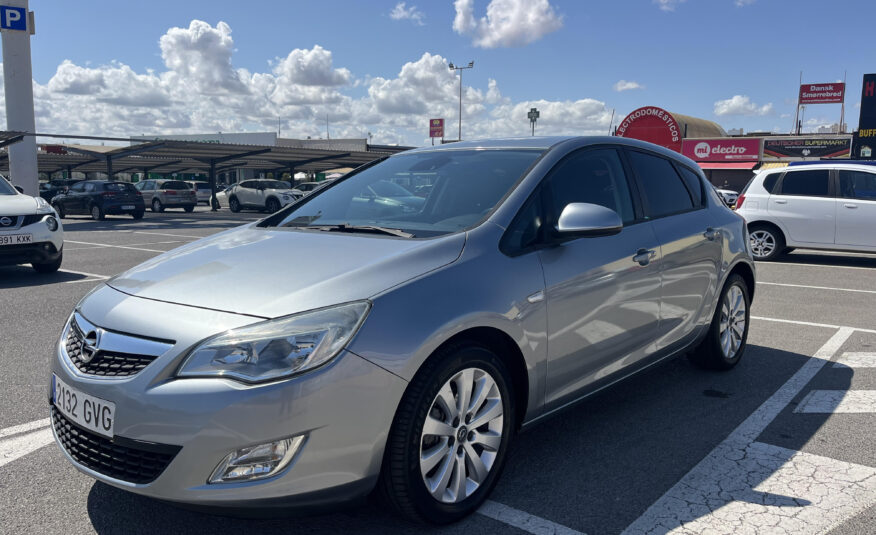 OPEL ASTRA 1.7 DIESEL 110 CV 2010 163000 KM MANUAL