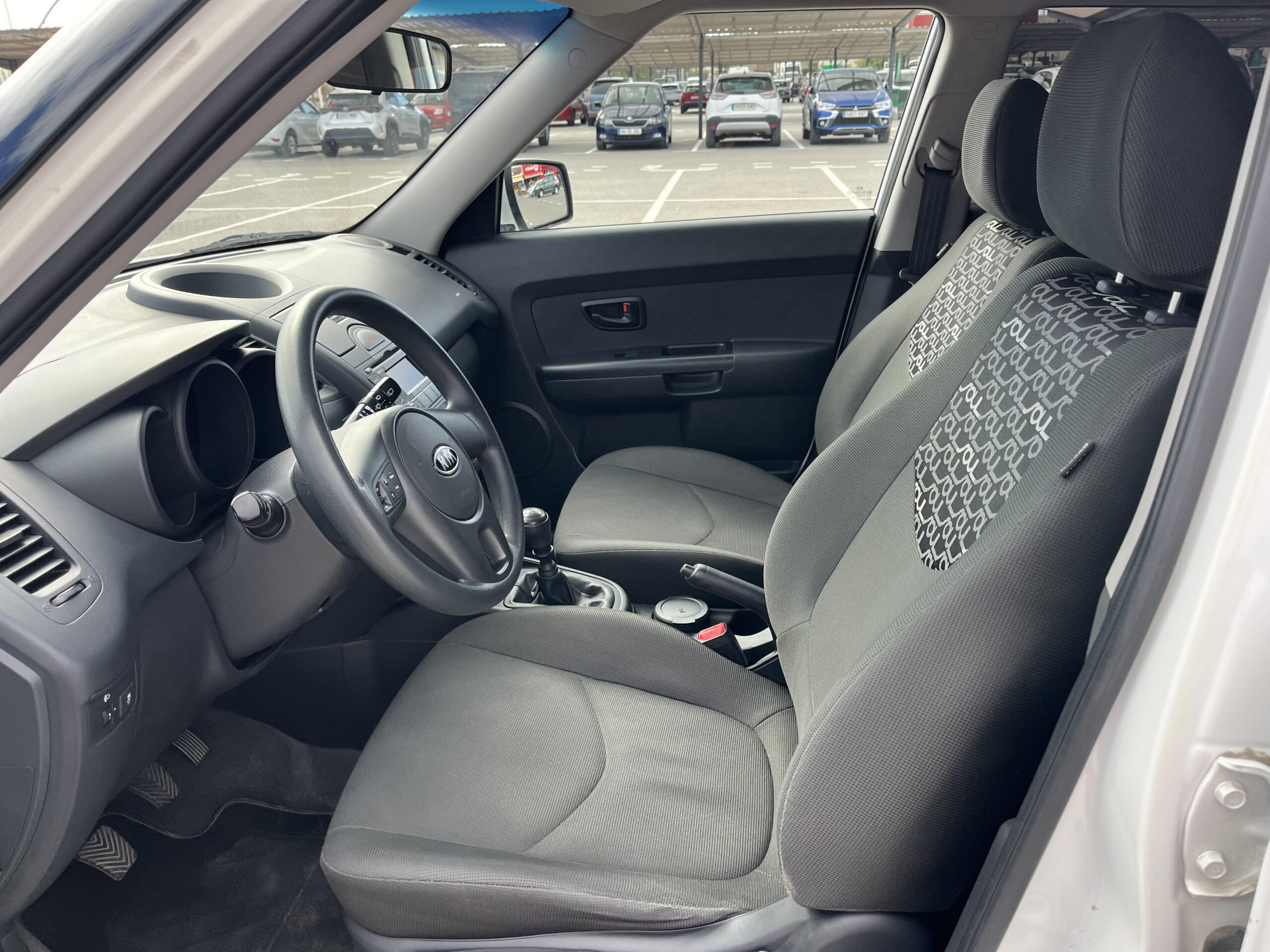 KIA SOUL 1.6 DIESEL 128 CV 2009 258000 KM MANUAL