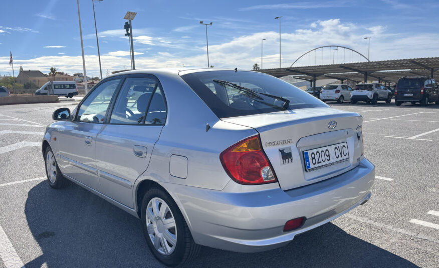 HYNDAI ACCENT 1.6 GASOLINA 105 CV 2004 153000 KM AUTOMATICO