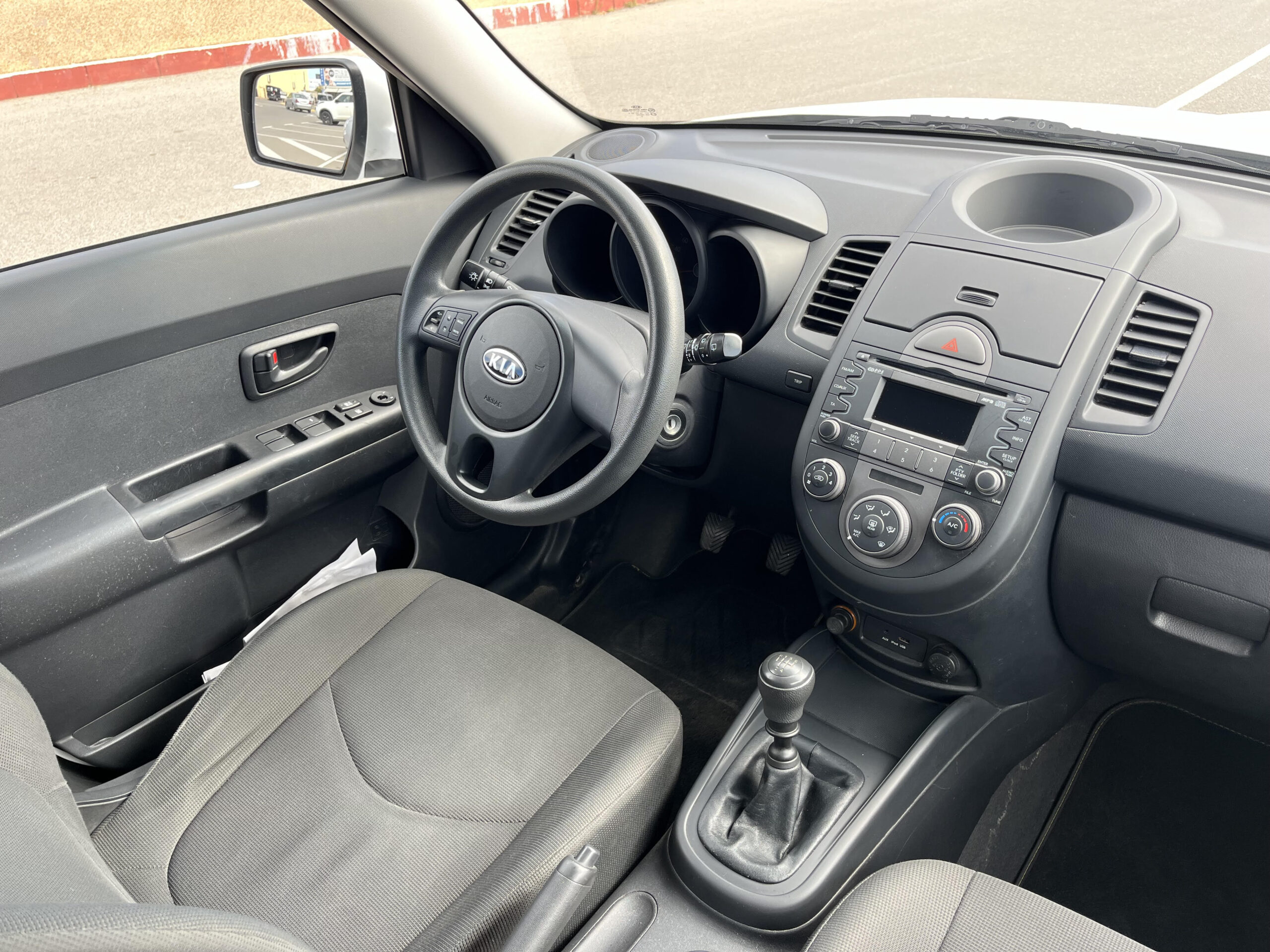 KIA SOUL 1.6 DIESEL 128 CV 2009 258000 KM MANUAL