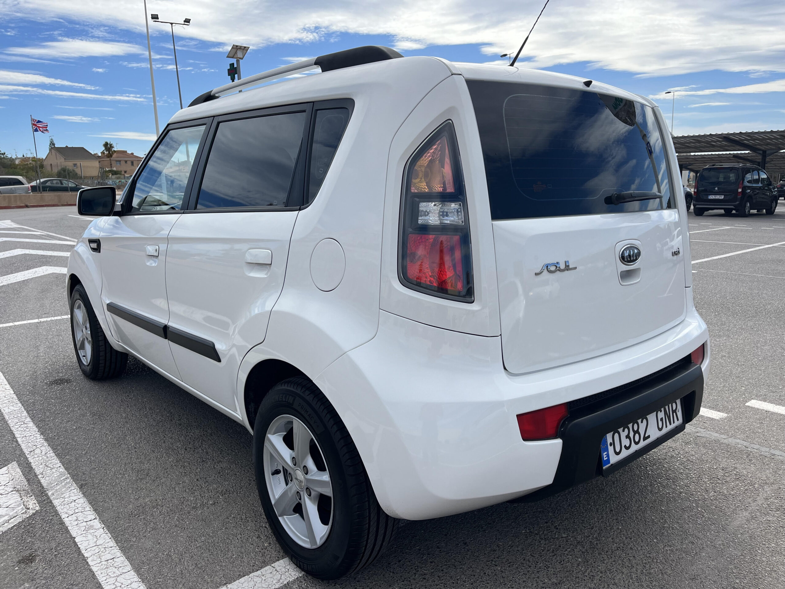 KIA SOUL 1.6 DIESEL 128 CV 2009 258000 KM MANUAL