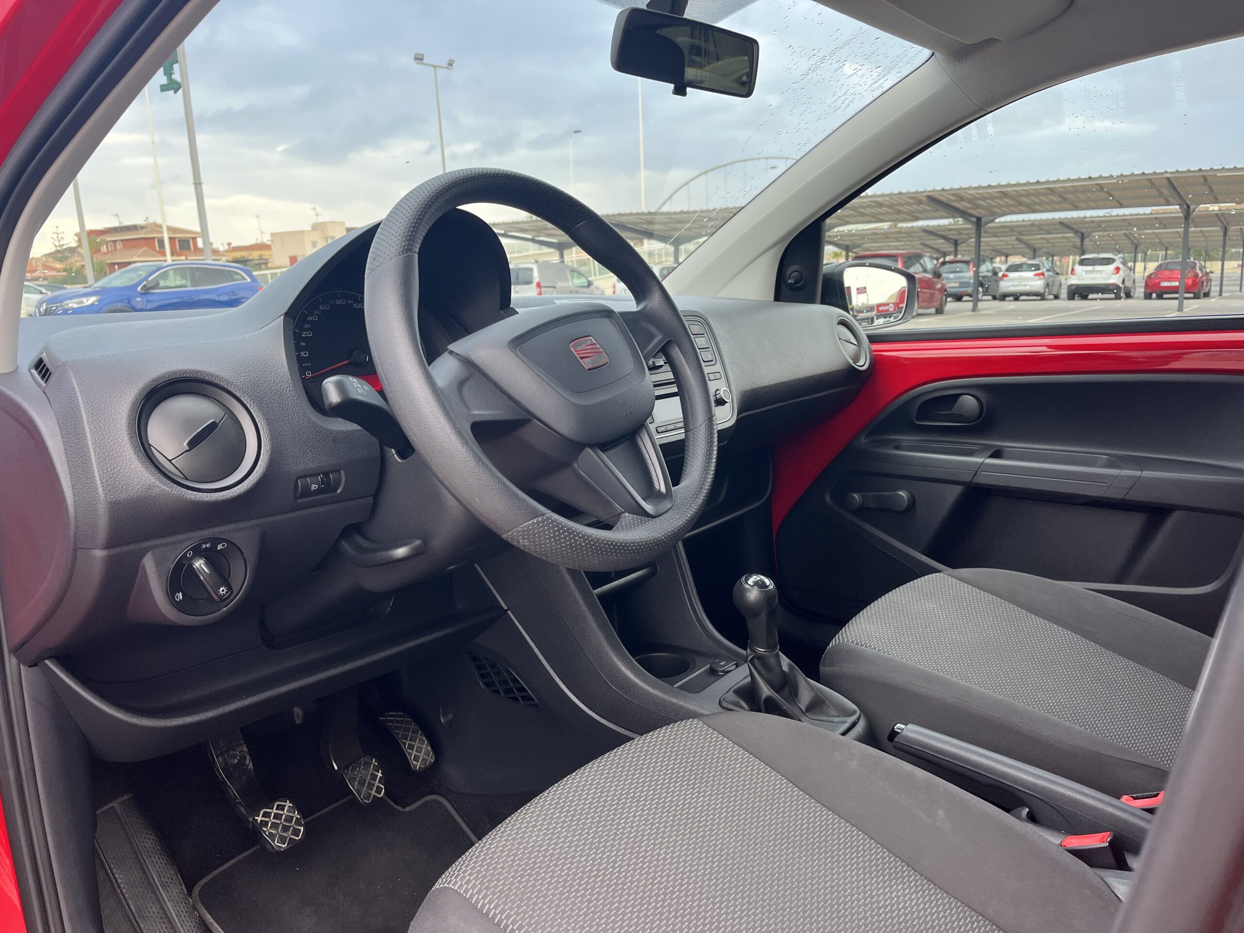 SEAT Mii 1.0 GASOLINA 60 CV SOLO 44.000 KM 2013 MANUAL