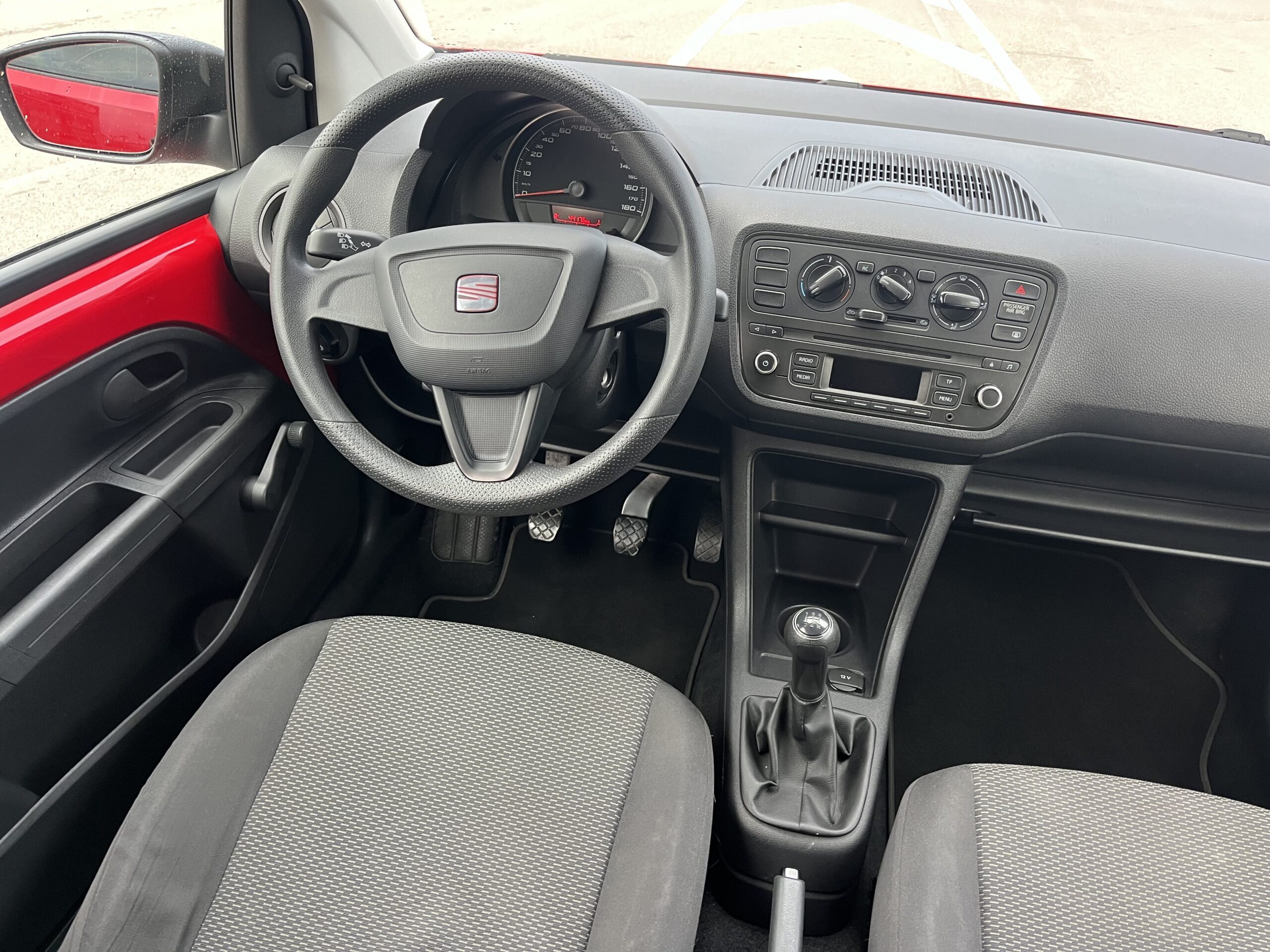 SEAT Mii 1.0 GASOLINA 60 CV SOLO 44.000 KM 2013 MANUAL