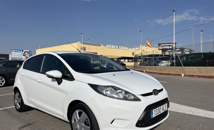 FORD FIESTA 1.2 GASOLINA 60 CV 2012 SOLO 49000 KM MANUAL