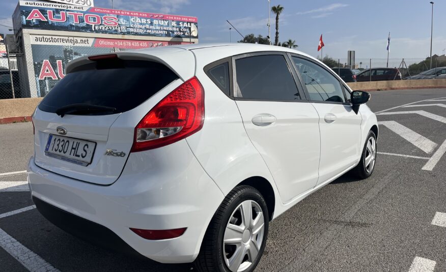 FORD FIESTA 1.2 GASOLINA 60 CV 2012 SOLO 49000 KM MANUAL