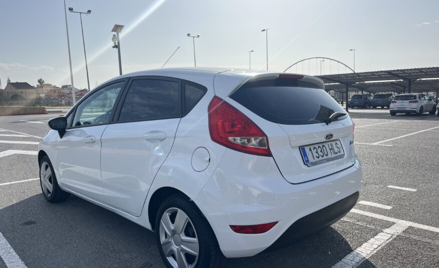 FORD FIESTA 1.2 GASOLINA 60 CV 2012 SOLO 49000 KM MANUAL