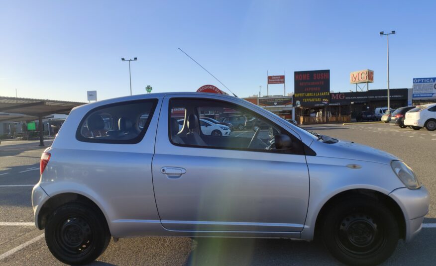 TOYOTA YARIS 1.0 GASOLINA 68 CV 2005 158.000 KM