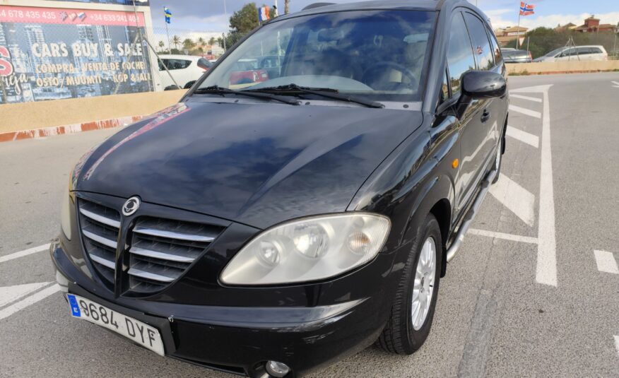 SSANGYONG RODIUS 2.7 DIESEL 162 CV 2006 207.000 AUTOMATICO 7 PLAZAS