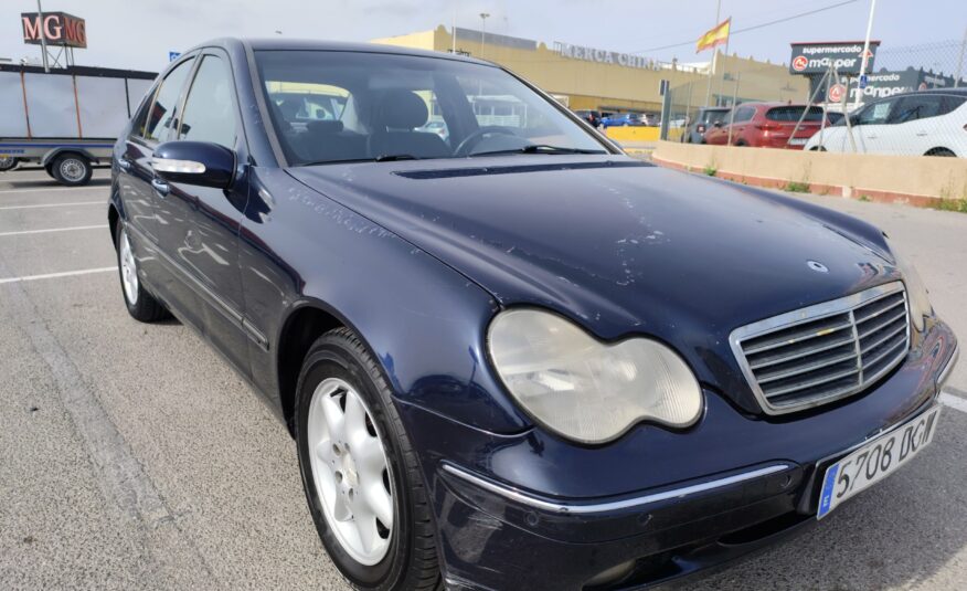 MERCEDES-BENZ C-220 CDI 2.2 DIESEL 143 CV 2002 463.000 KM MANUAL