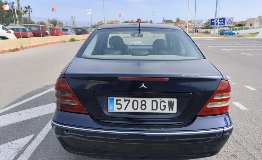 MERCEDES-BENZ C-220 CDI 2.2 DIESEL 143 CV 2002 463.000 KM MANUAL