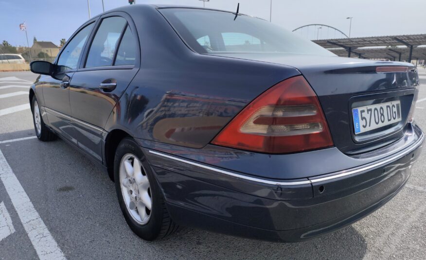 MERCEDES-BENZ C-220 CDI 2.2 DIESEL 143 CV 2002 463.000 KM MANUAL