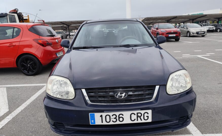 HYUNDAI ACCENT 1.3 GASOLINA 84 CV 2004 90.000 KM  MANUAL