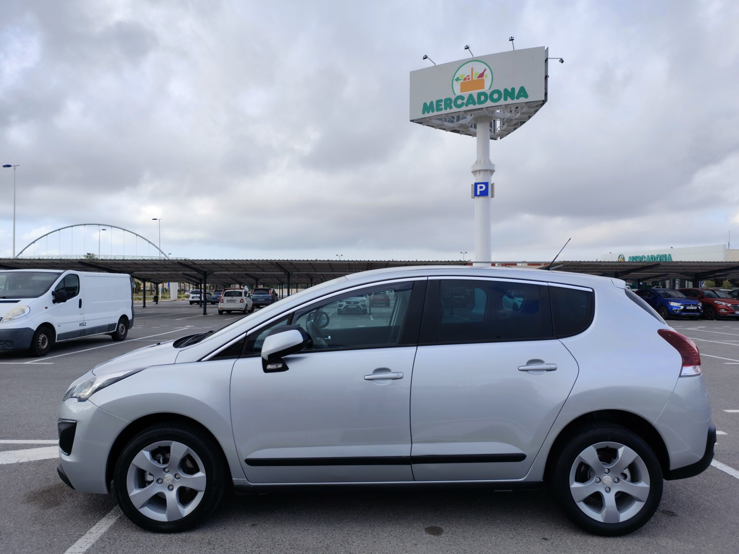 PEUGEOT 3008 1.6 DIESEL 115 CV 2014 143.000 KM AUTOMATICO