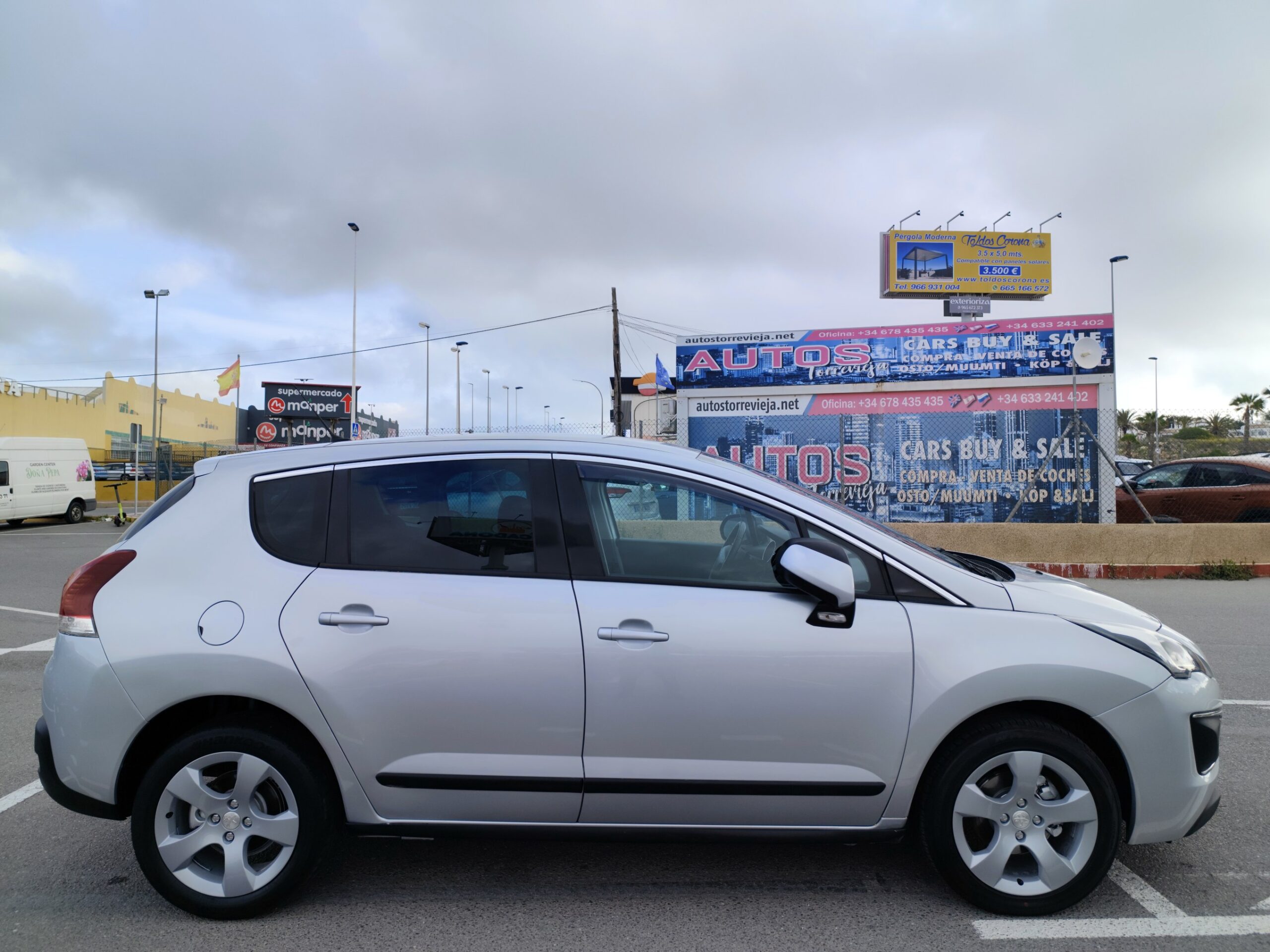 PEUGEOT 3008 1.6 DIESEL 115 CV 2014 143.000 KM AUTOMATICO