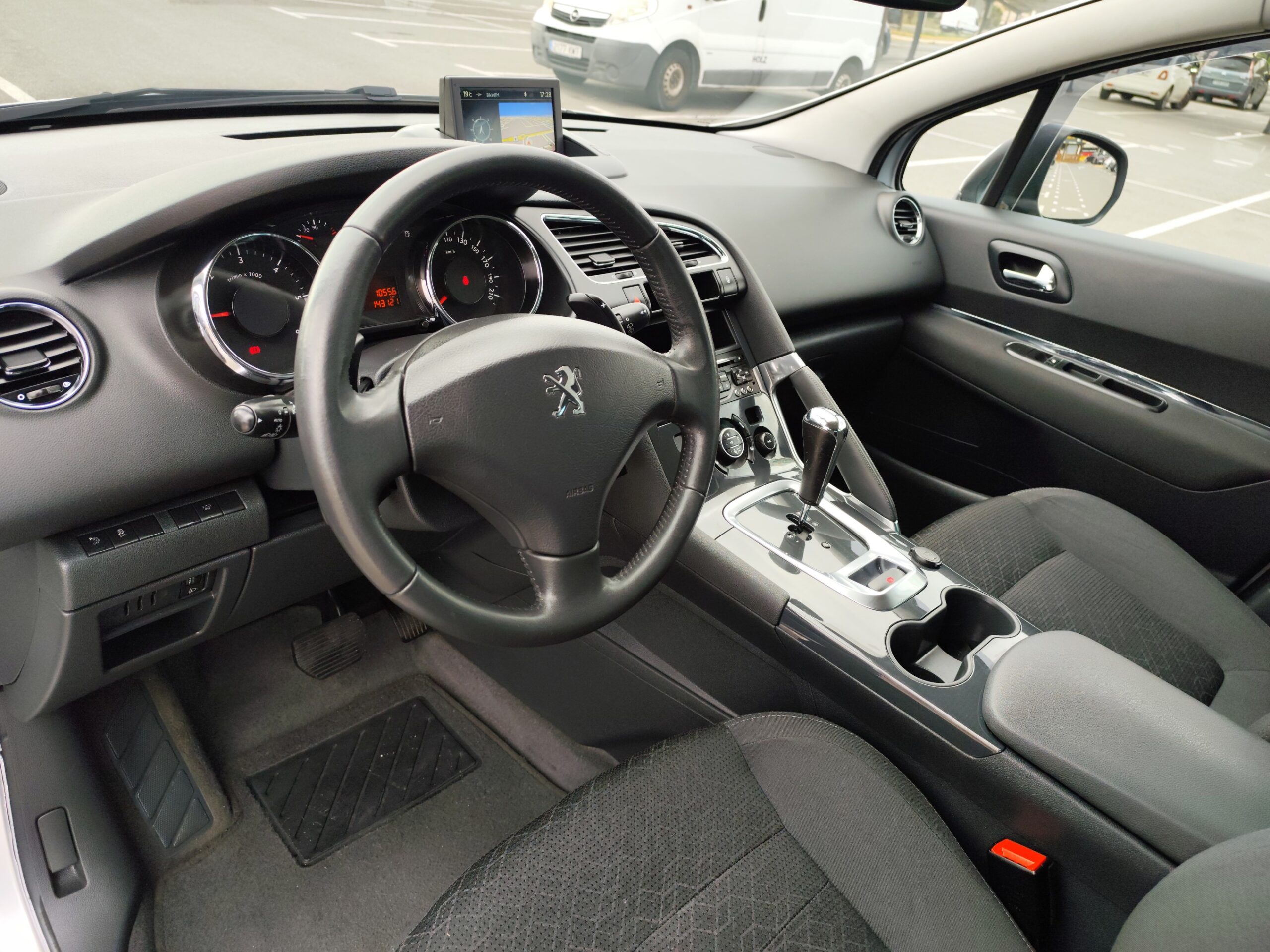 PEUGEOT 3008 1.6 DIESEL 115 CV 2014 143.000 KM AUTOMATICO