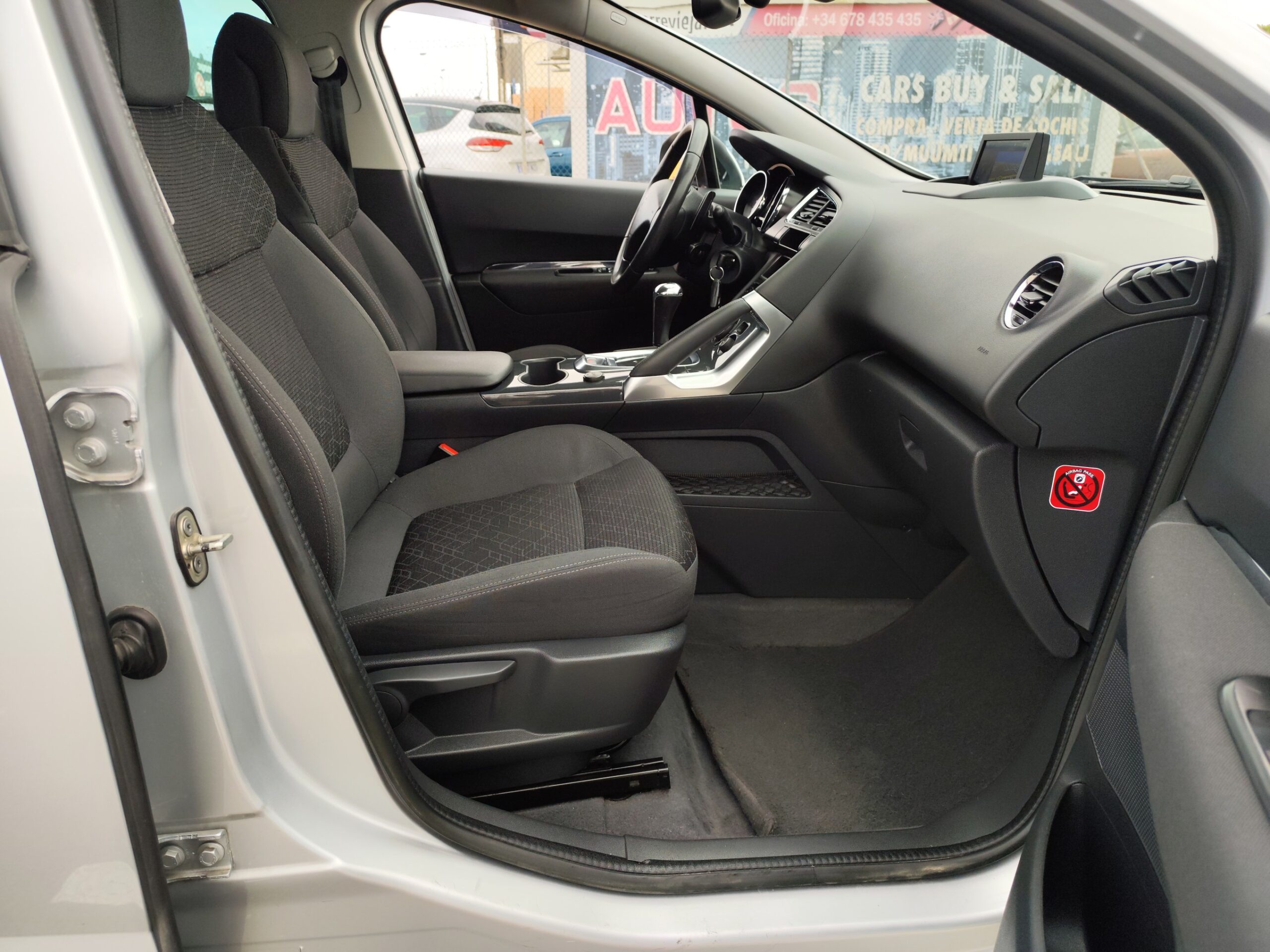 PEUGEOT 3008 1.6 DIESEL 115 CV 2014 143.000 KM AUTOMATICO