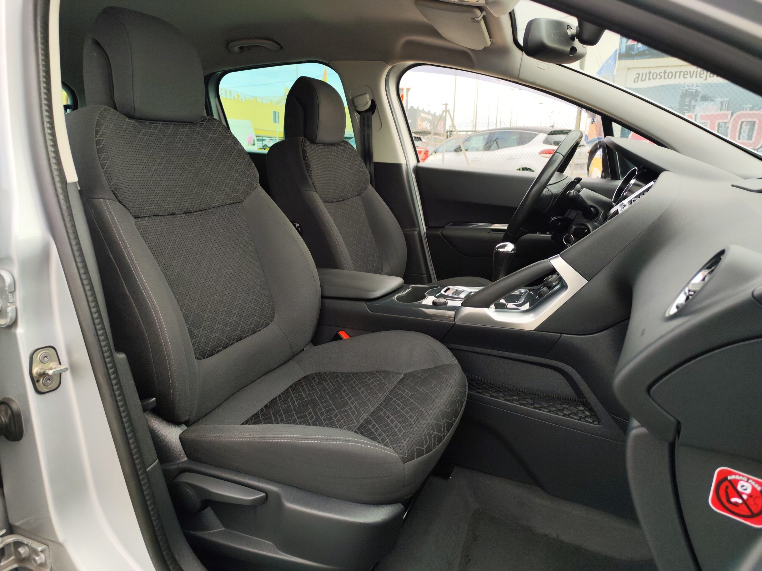 PEUGEOT 3008 1.6 DIESEL 115 CV 2014 143.000 KM AUTOMATICO