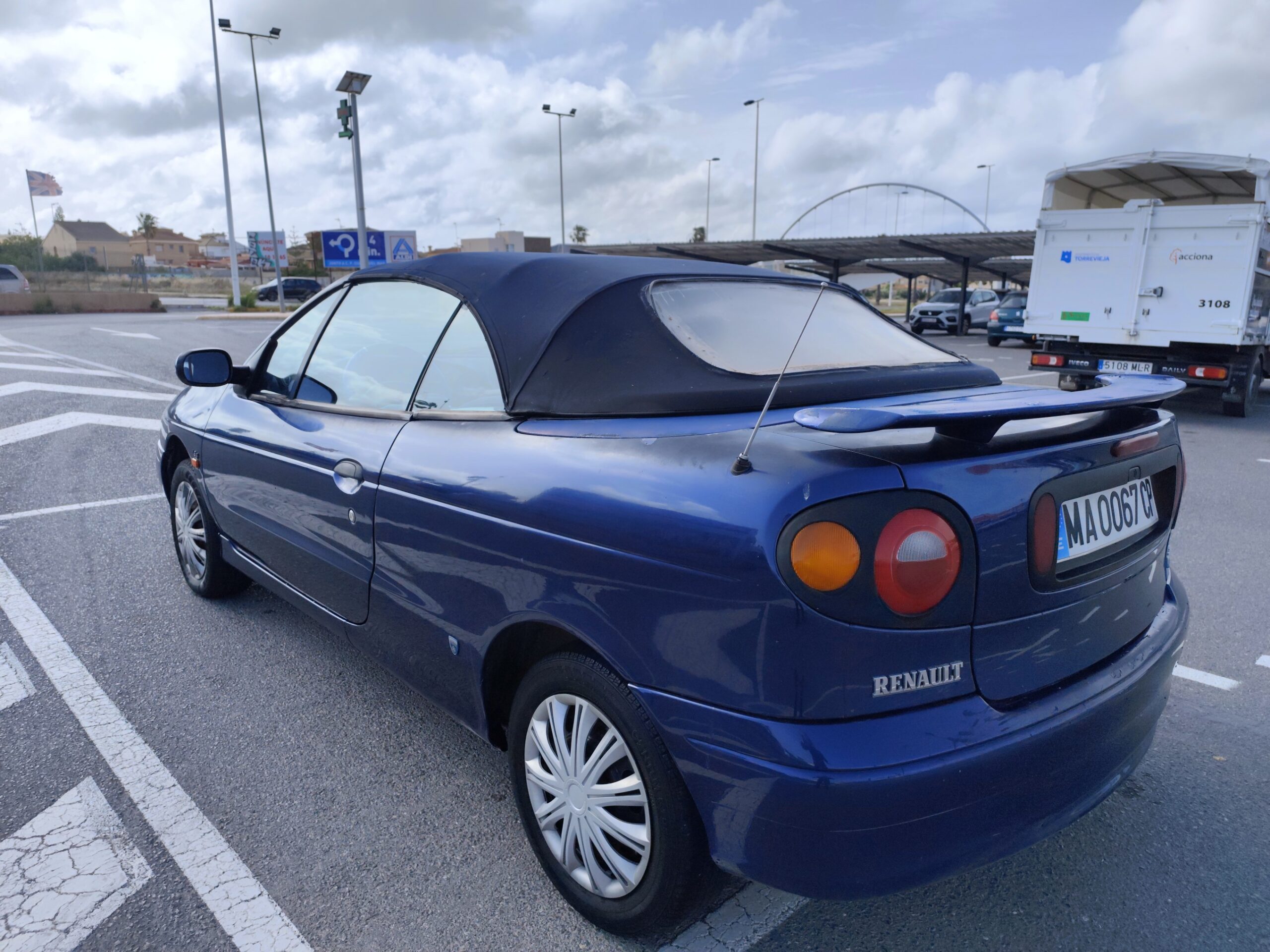 RENAULT MEGANE CABRIO 1.6 GASOLINA 90 CV 1998 160.000 KM MANUAL