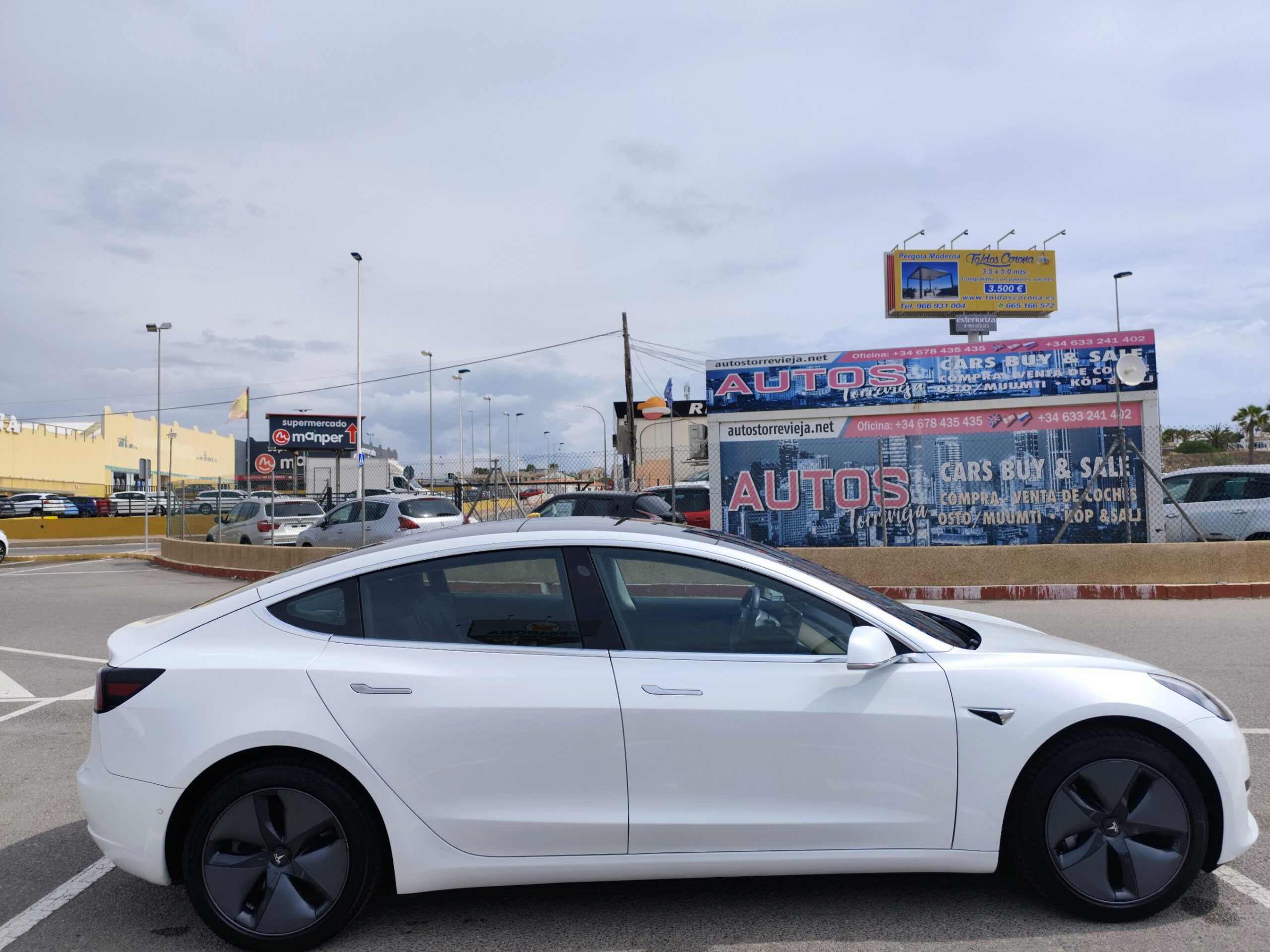 TESLA MODEL 3 STANDART PLUS  258 CV 335 KM AUTONOMIA 121.000 KM  2019 AUTOMATICO