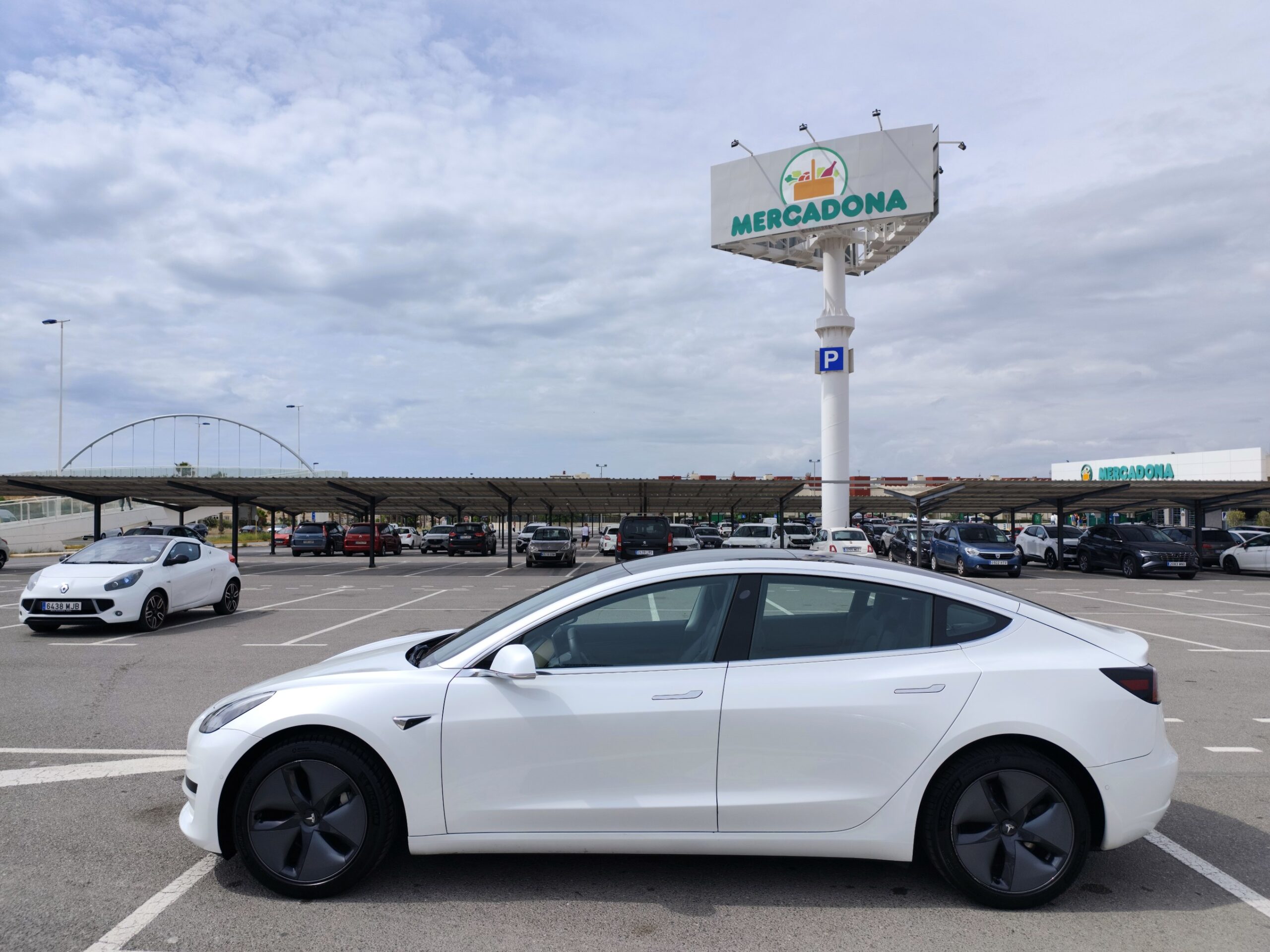 TESLA MODEL 3 STANDART PLUS  258 CV 335 KM AUTONOMIA 121.000 KM  2019 AUTOMATICO