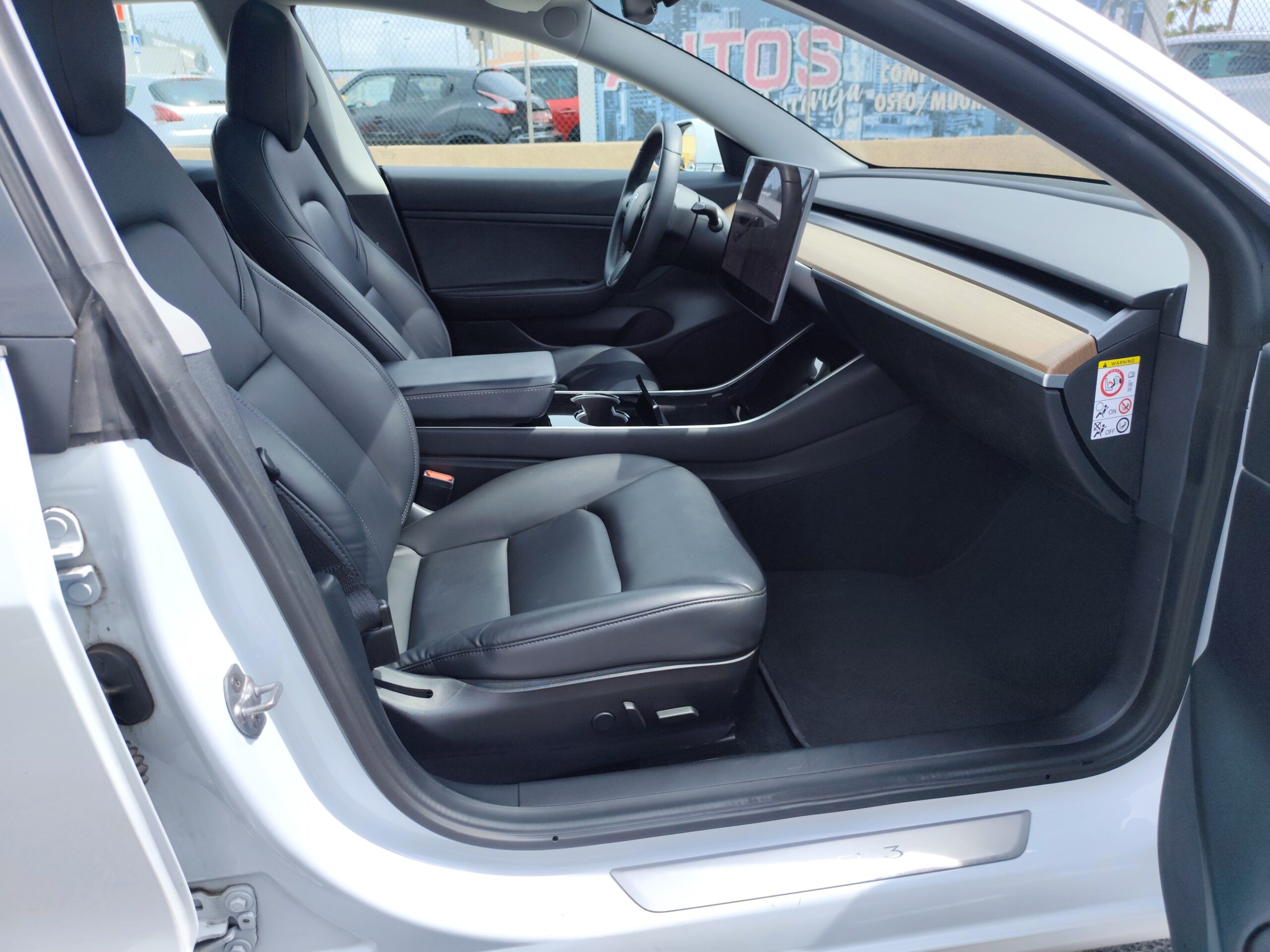 TESLA MODEL 3 STANDART PLUS  258 CV 335 KM AUTONOMIA 121.000 KM  2019 AUTOMATICO