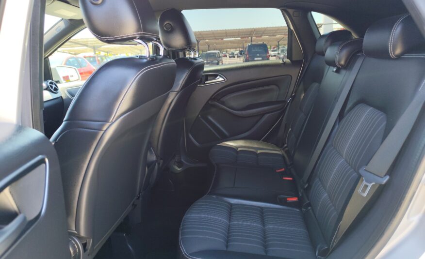 MERCEDES-BENZ 200 CDI 1.8 DIESEL 136 CV 141.000 KM AUTOMATICO