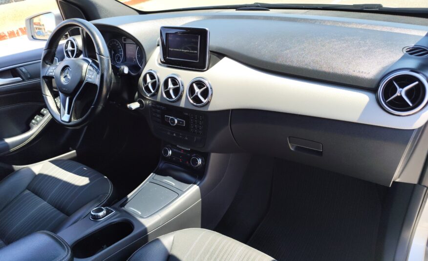 MERCEDES-BENZ 200 CDI 1.8 DIESEL 136 CV 141.000 KM AUTOMATICO