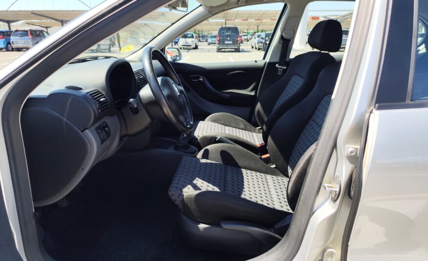 SEAT LEON 1.6 GASOLINA 105 CV 83.000 KM 2002 MANUAL