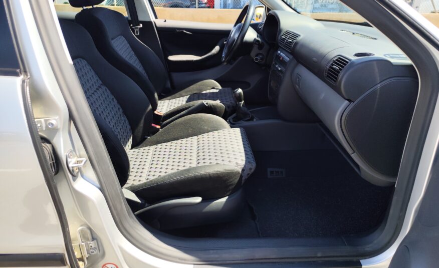 SEAT LEON 1.6 GASOLINA 105 CV 83.000 KM 2002 MANUAL