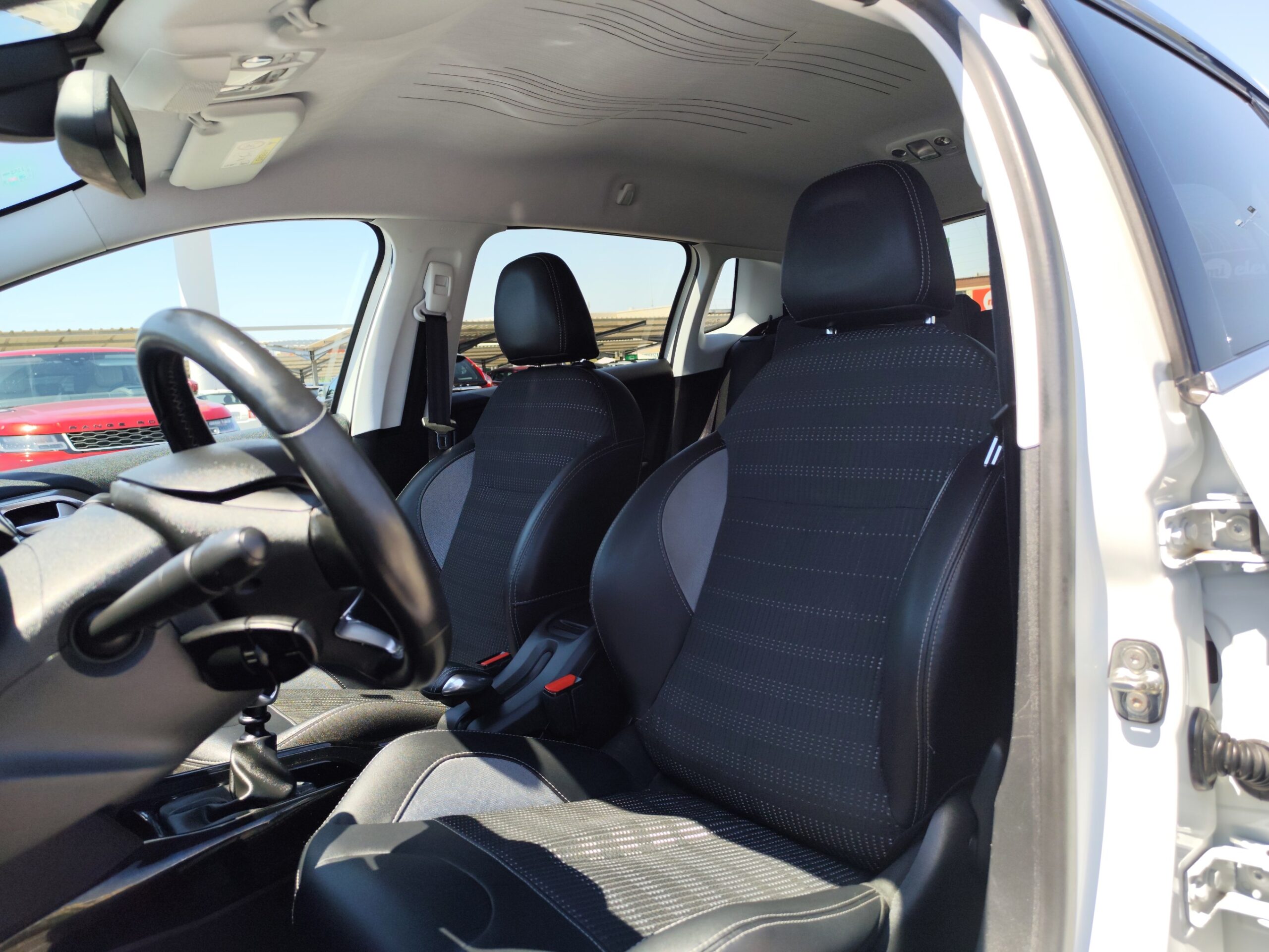 PEUGEOT 2008 1.2 GASOLINA 130 CV 122.000 KM 2017 MANUAL