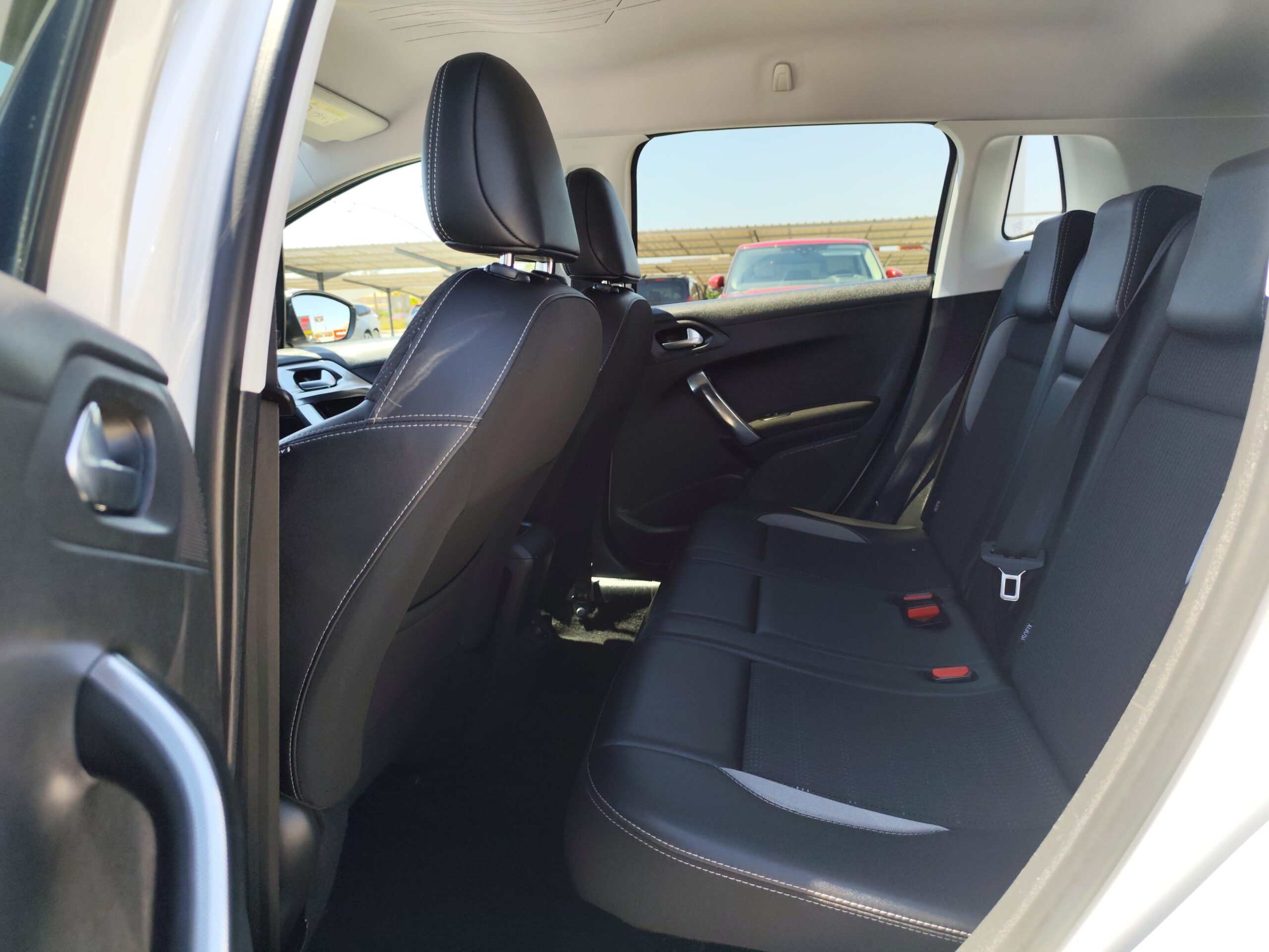 PEUGEOT 2008 1.2 GASOLINA 130 CV 122.000 KM 2017 MANUAL