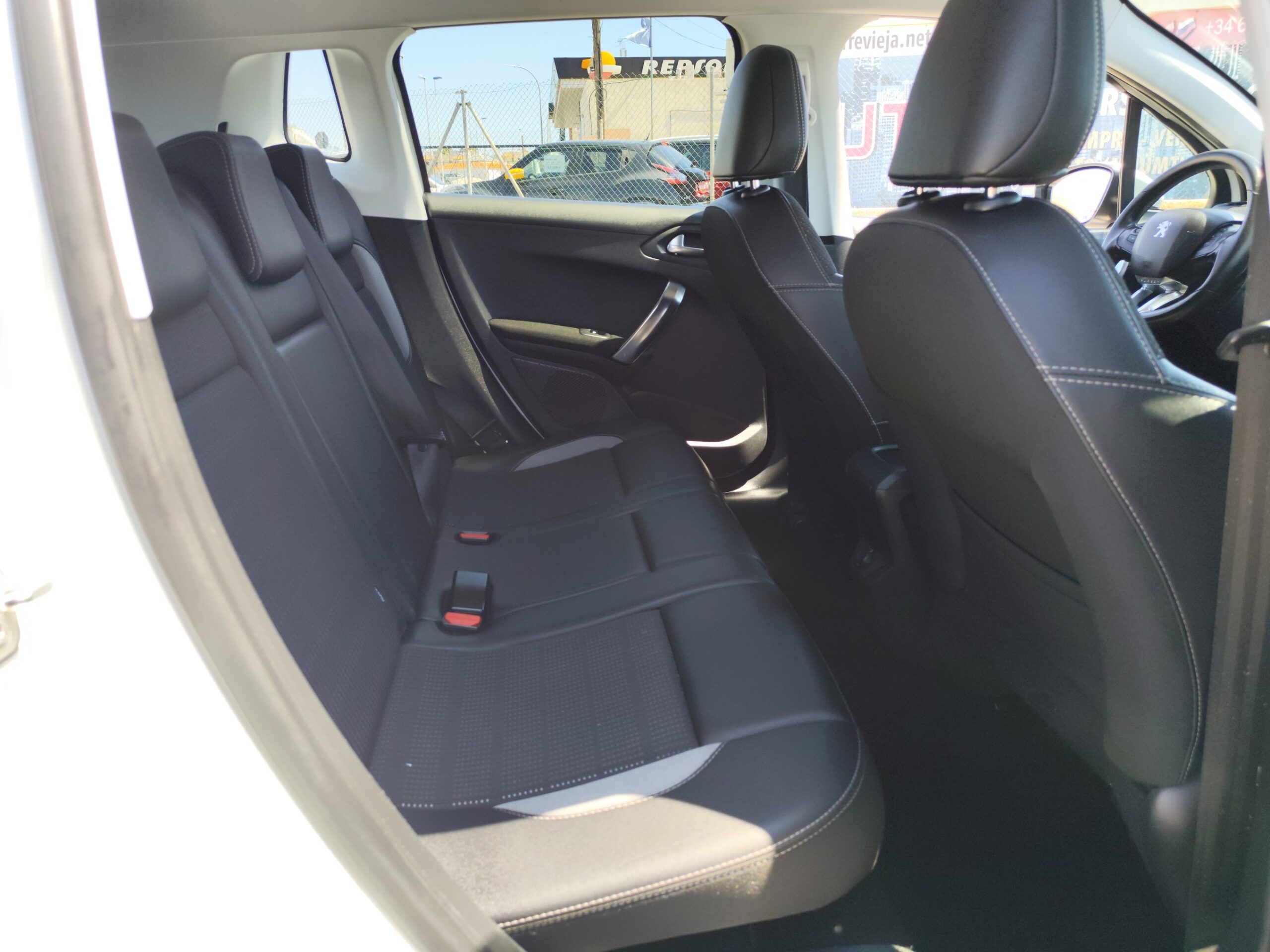 PEUGEOT 2008 1.2 GASOLINA 130 CV 122.000 KM 2017 MANUAL