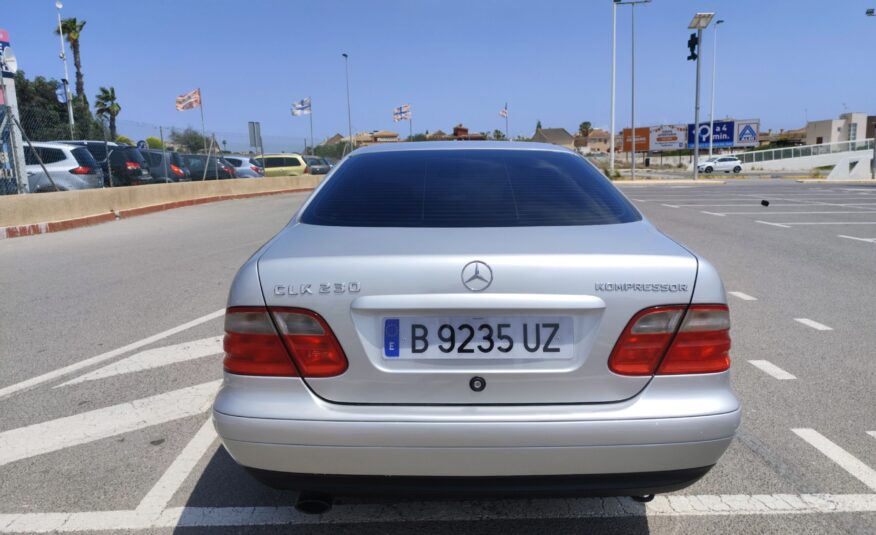 MERCEDES-BENZ CLK KOMPRESSOR 230 2.3 GASOLINA 193 CV 148.000 KM 1999 AUTOMATICO