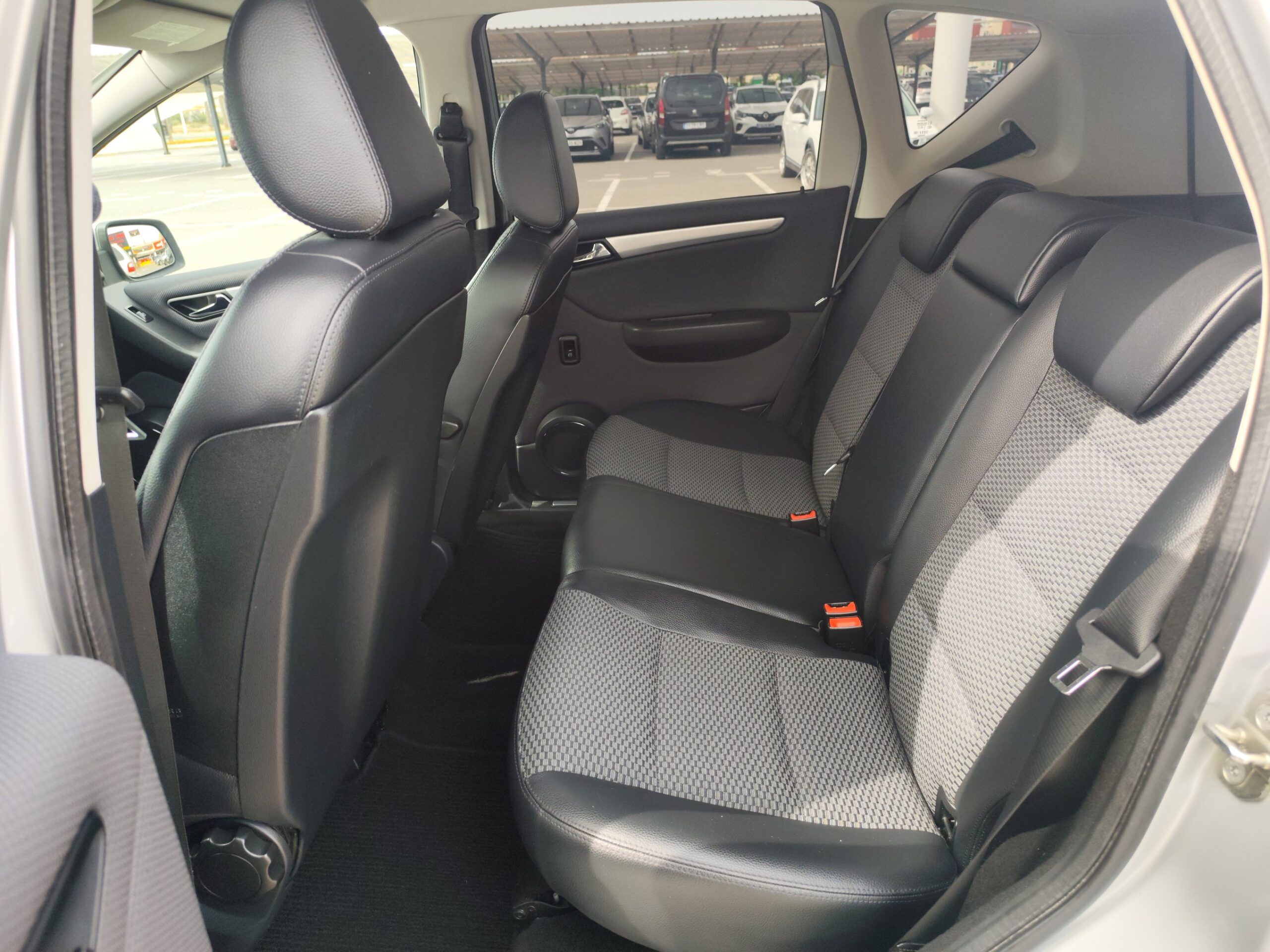 MERCEDES-BENZ A180 CDI 2.0 DIESEL 109 CV 2010 229.000 KM AUTOMATICO