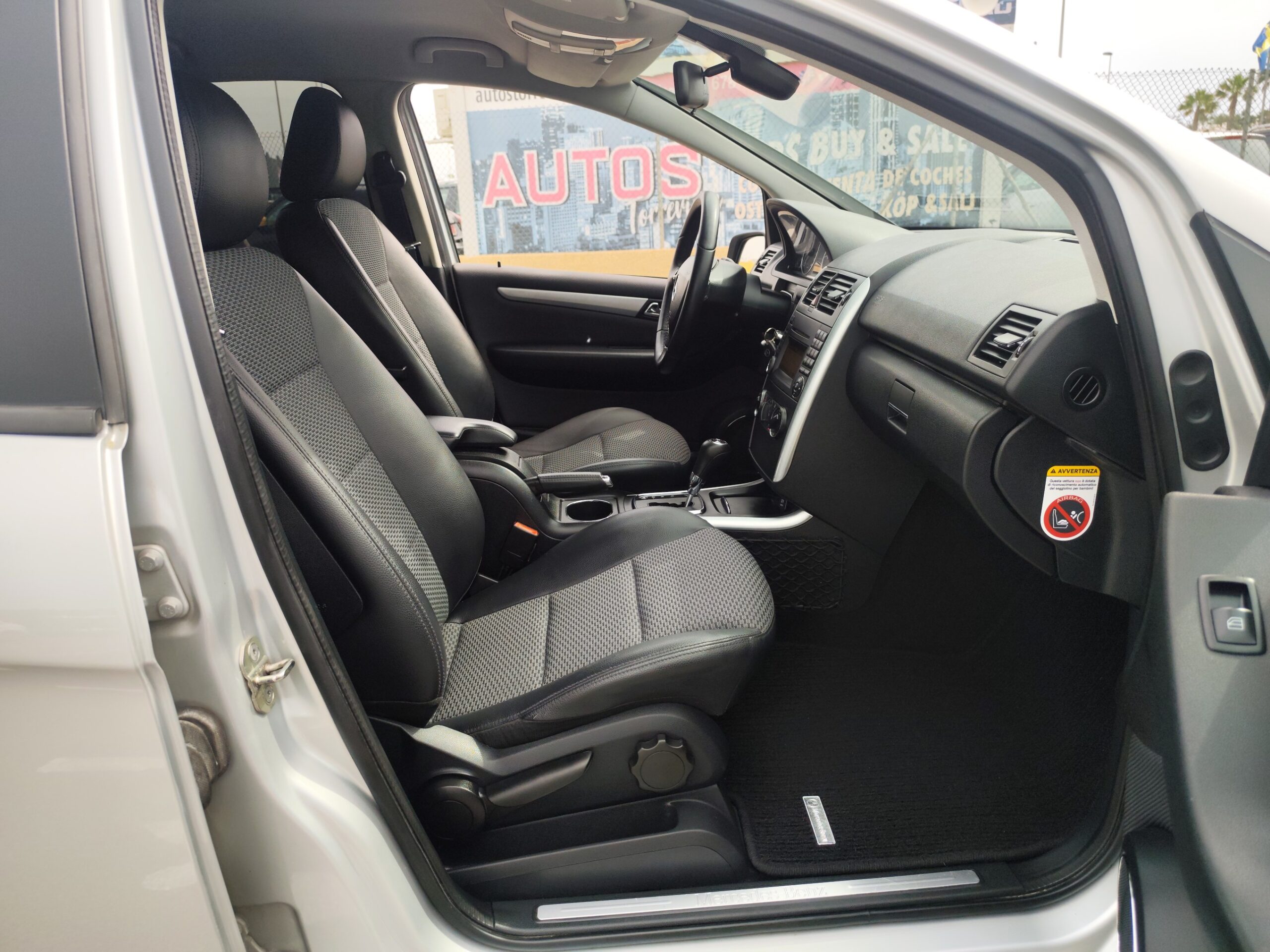 MERCEDES-BENZ A180 CDI 2.0 DIESEL 109 CV 2010 229.000 KM AUTOMATICO