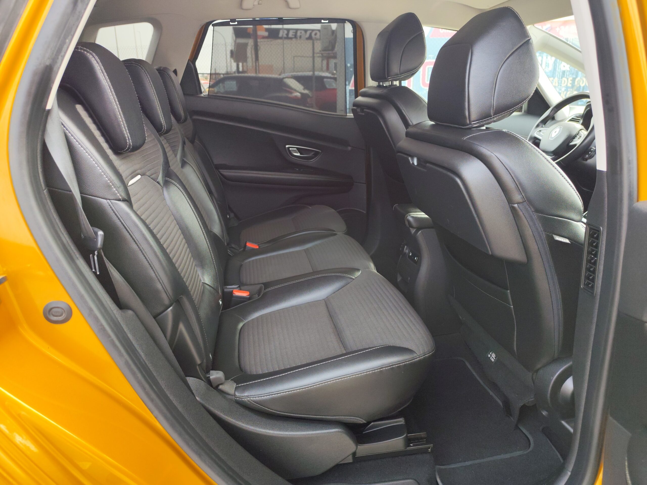 RENAULT SCENIC 1.6 DIESEL 130 CV 2016 200.000 KM MANUAL