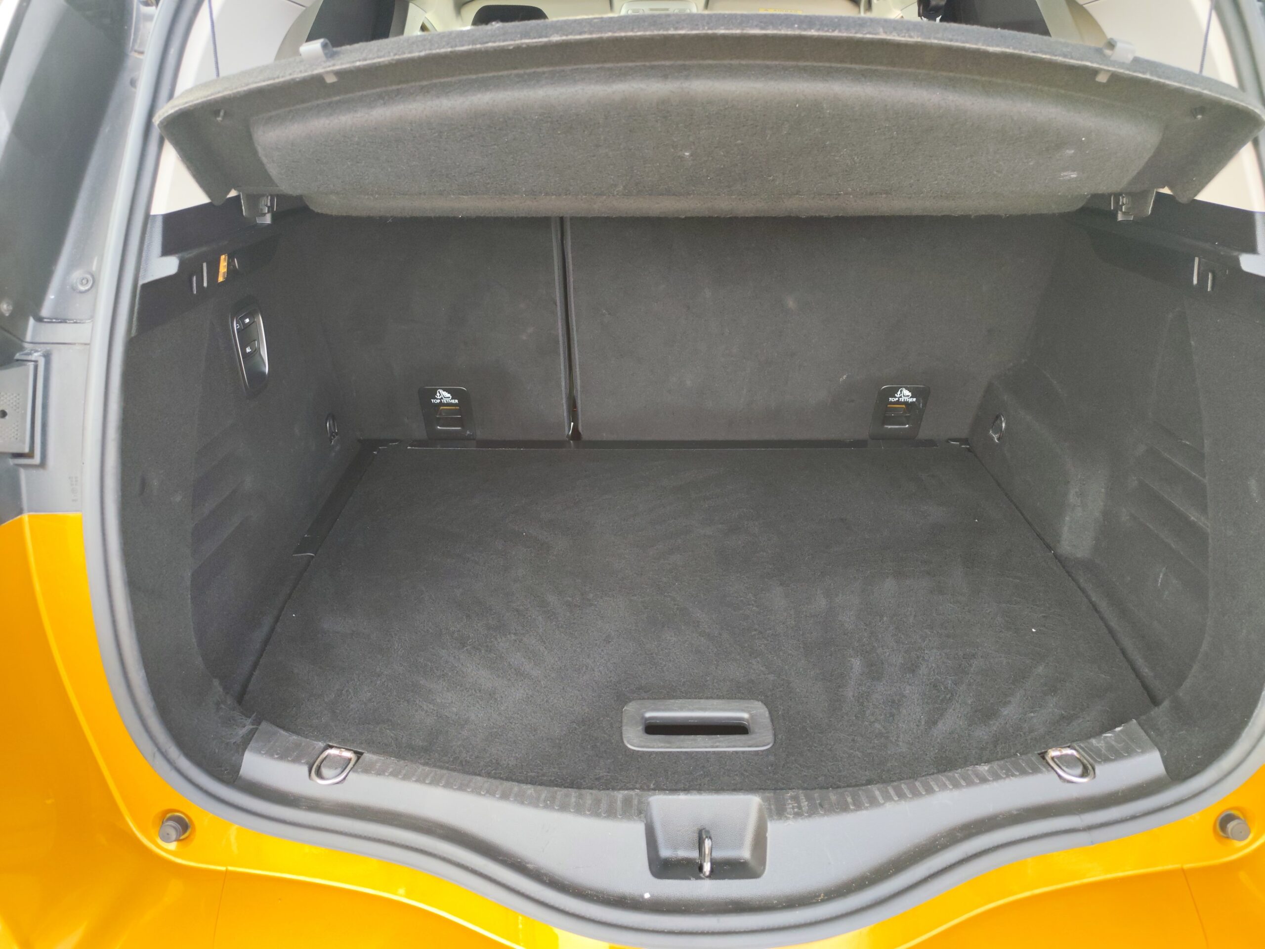 RENAULT SCENIC 1.6 DIESEL 130 CV 2016 200.000 KM MANUAL